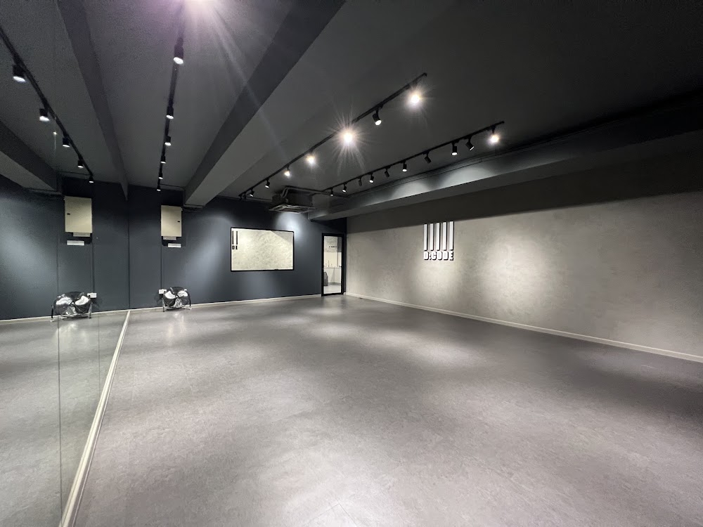 D:CODE DANCE STUDIO